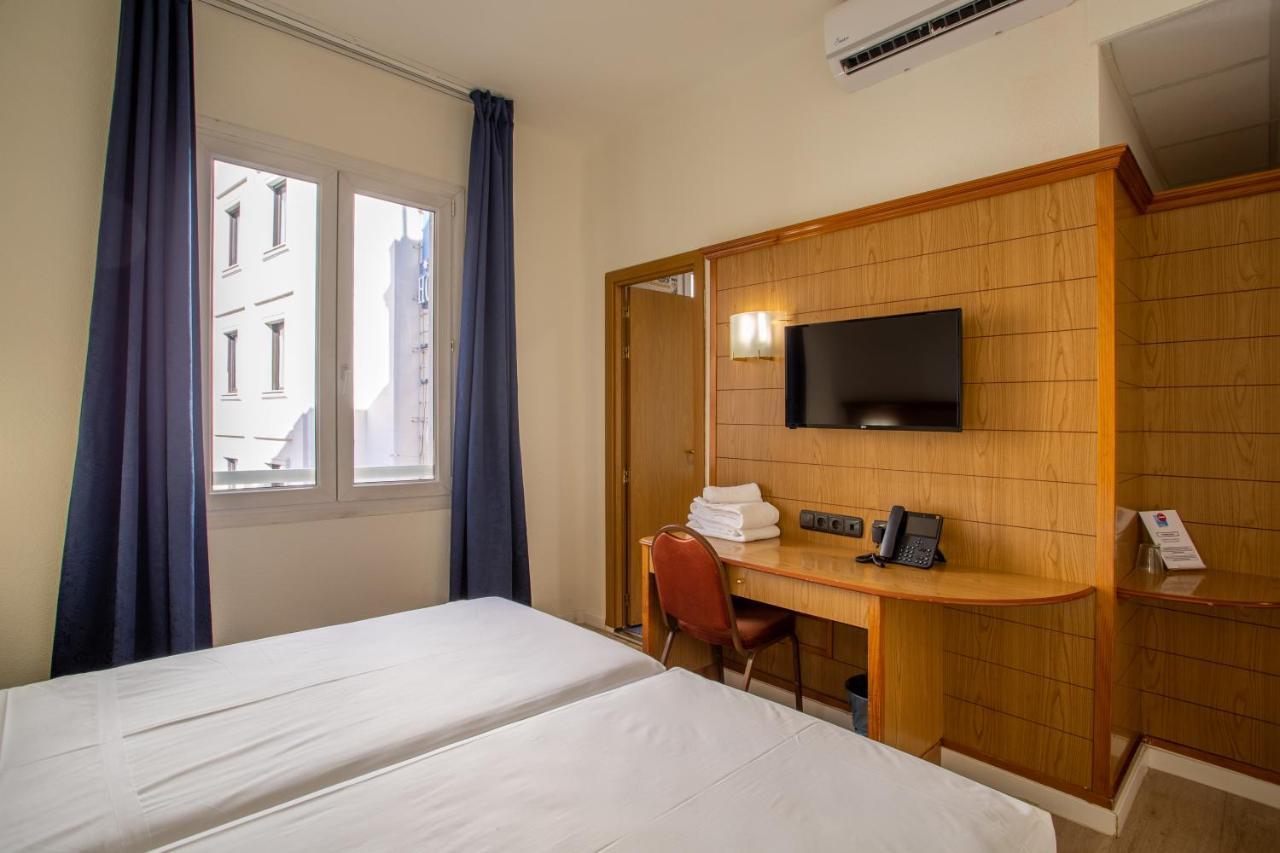 Negresco Gran Via Hotel Мадрид Екстериор снимка