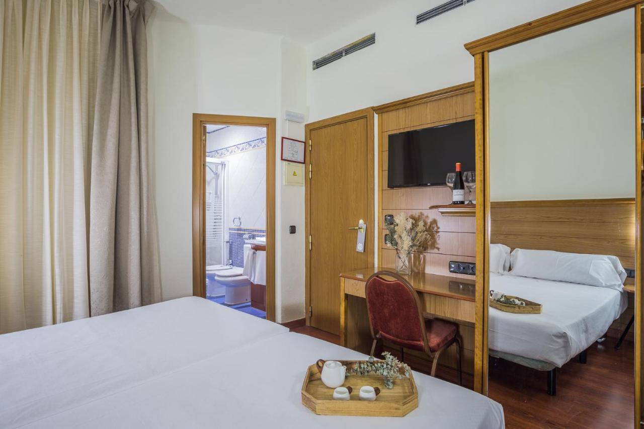 Negresco Gran Via Hotel Мадрид Екстериор снимка
